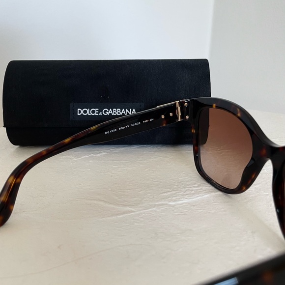 DOLCE & GABBANA Sunglasses with Sunglass Case - Picture 6 of 8